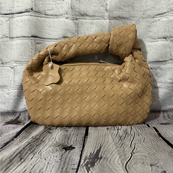 Handbags - NWOT Knotted Woven Handbag